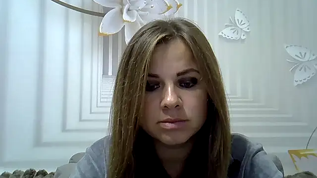 Snapshot of TinaFun4u chatting on 17, 10, 2025 TinaFun4u online show from 17, 10, 2025