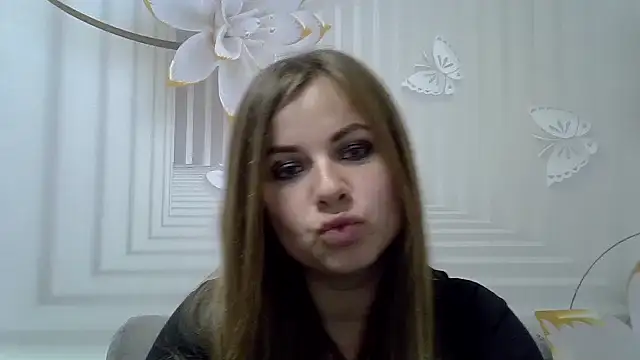 Snapshot of TinaFun4u chatting on 1, 11, 2025 TinaFun4u online show from 1, 11, 2025