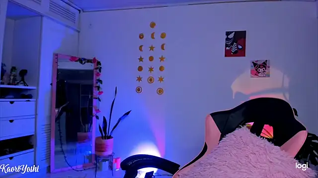 Kaoriyoshii online show from 25, 9, 2025