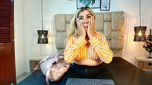 AdharaSmithh online show from 18, 12, 2025