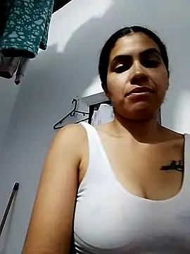 Snapshot of 02julieta chatting on 29, 10, 2025 02julieta online show from 29, 10, 2025