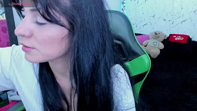 elissa iris online show from 17, 4, 2026