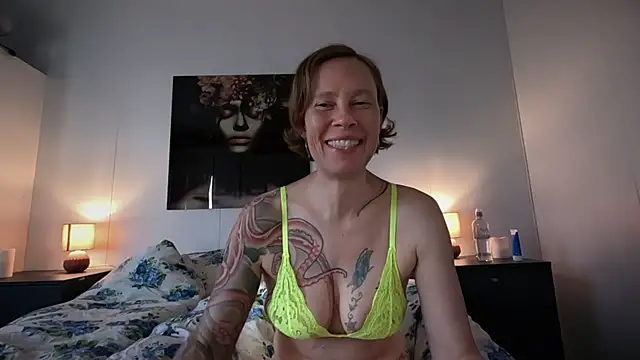 SexyExclusiveflower online show from 26, 5, 2026