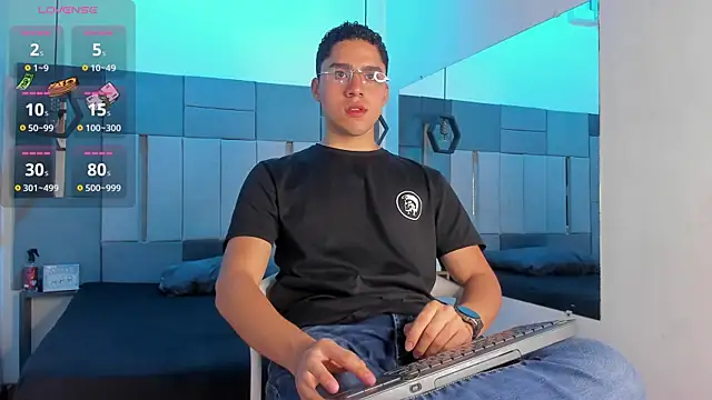 LiamNovak online show from 30, 11, 2025