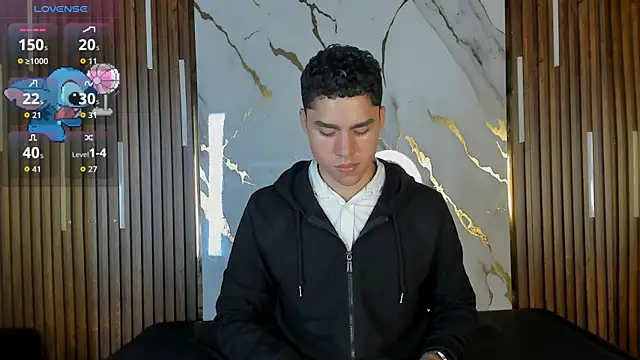 LiamNovak online show from 20, 11, 2025