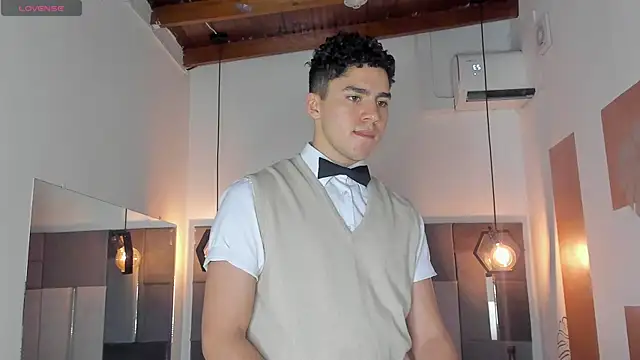 LiamNovak online show from 27, 2, 2026