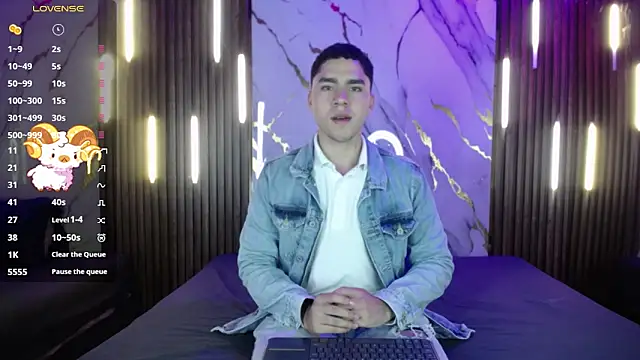 LiamNovak online show from 22, 11, 2025