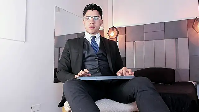 LiamNovak online show from 5, 3, 2026