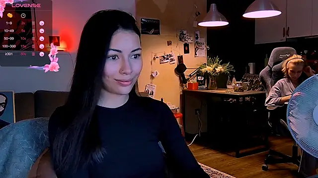 Snapshot of KatiKate chatting on 7, 11, 2025 KatiKate online show from 7, 11, 2025