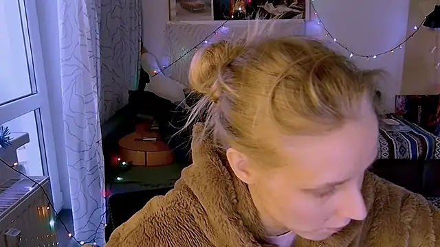 KatiKate online show from 3, 2, 2025