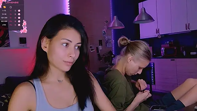 Snapshot of KatiKate chatting on 13, 10, 2025 KatiKate online show from 13, 10, 2025