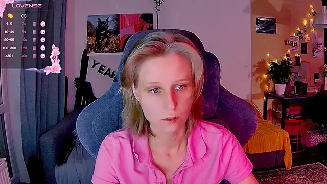 Snapshot of KatiKate chatting on 27, 11, 2025 KatiKate online show from 27, 11, 2025