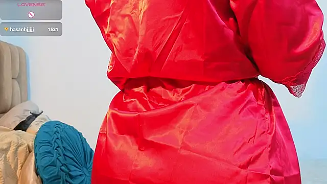 KloheCurvy online show from 5, 1, 2026