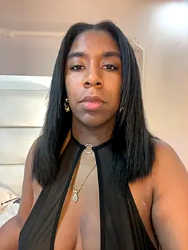 KloheCurvy online show from 4, 12, 2025