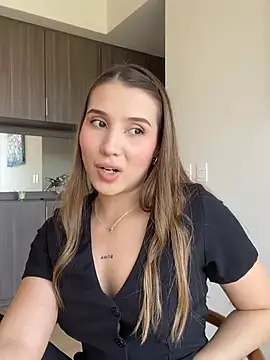 SophieRaily  online show from 18, 3, 2025