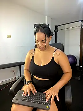 Violetrousse online show from 12, 10, 2025