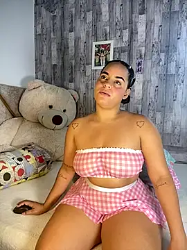 Violetrousse online show from 4, 11, 2025