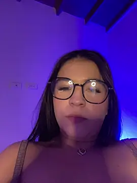 Blancanievess online show from 21, 12, 2025