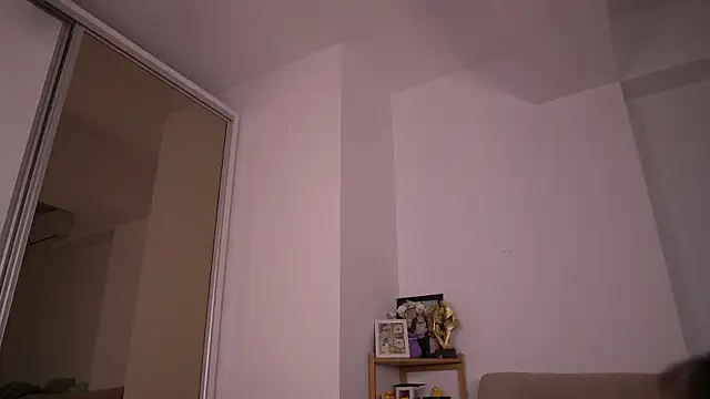 Snapshot of Mona_Lisss chatting on 20, 11, 2025 Mona Lisss online show from 20, 11, 2025