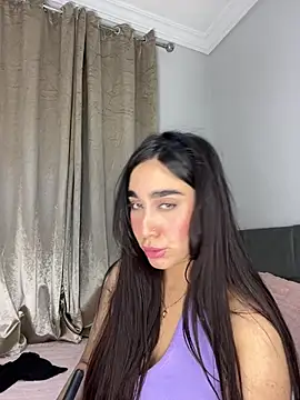 Snapshot of Meryem_Queen chatting on 13, 5, 2026 Meryem Queen online show from 13, 5, 2026