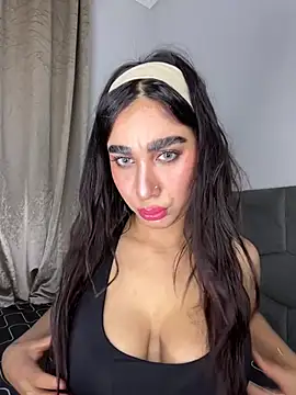Snapshot of Meryem_Queen chatting on 27, 5, 2026 Meryem Queen online show from 27, 5, 2026
