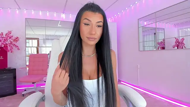 Snapshot of missdiamond_ chatting on 28, 4, 2026 missdiamond online show from 28, 4, 2026