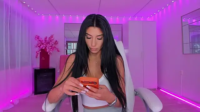 Snapshot of missdiamond_ chatting on 22, 5, 2026 missdiamond online show from 22, 5, 2026