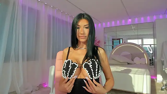 Snapshot of missdiamond_ chatting on 21, 6, 2026 missdiamond online show from 21, 6, 2026