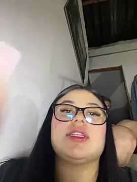 alissonfernandez  online show from 17, 5, 2026