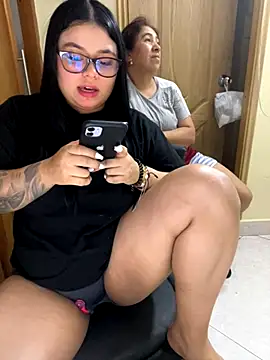 alissonfernandez  online show from 15, 11, 2025