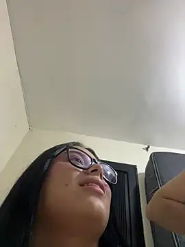 alissonfernandez  online show from 17, 7, 2026