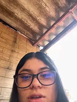 alissonfernandez  online show from 17, 10, 2025