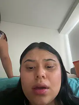 alissonfernandez  online show from 5, 3, 2025