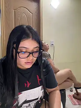 alissonfernandez  online show from 14, 2, 2026