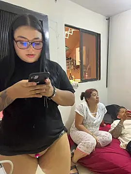 alissonfernandez  online show from 21, 6, 2026
