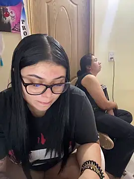 alissonfernandez  online show from 17, 12, 2025