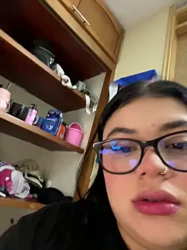 alissonfernandez  online show from 21, 2, 2026