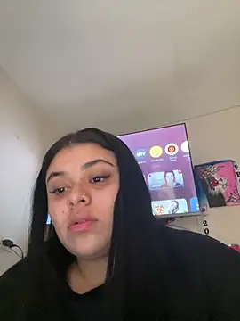 alissonfernandez  online show from 25, 6, 2026