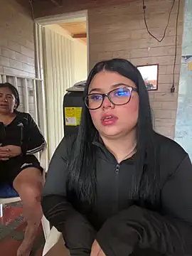 alissonfernandez  online show from 8, 10, 2025