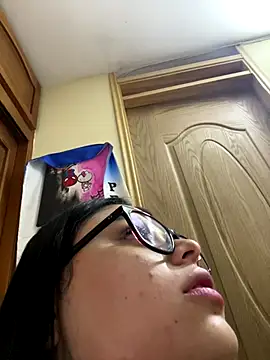 alissonfernandez  online show from 30, 11, 2025