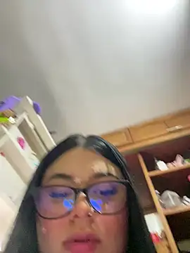 alissonfernandez  online show from 17, 1, 2026