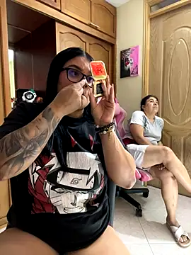 alissonfernandez  online show from 25, 10, 2025