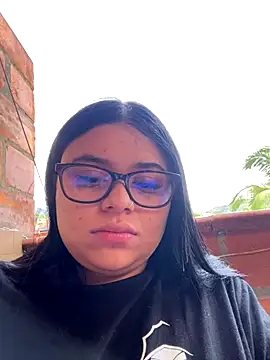 alissonfernandez  online show from 19, 10, 2025