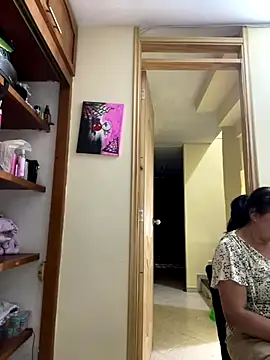 alissonfernandez  online show from 21, 11, 2025