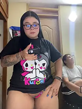 alissonfernandez  online show from 9, 4, 2026