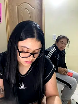 alissonfernandez  online show from 17, 11, 2025