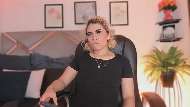 marian pinzon online show from 21, 4, 2026