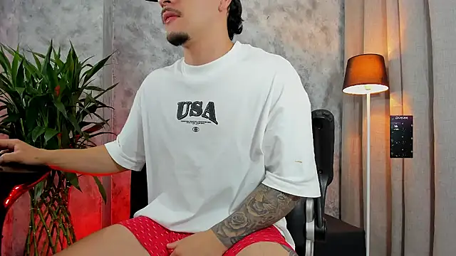 boyc022  online show from 18, 11, 2025