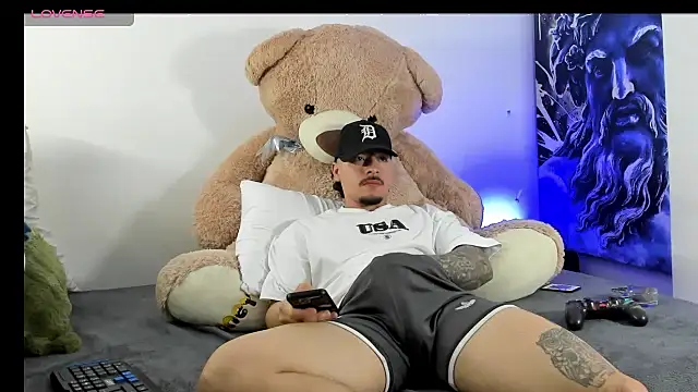 boyc022  online show from 11, 1, 2026