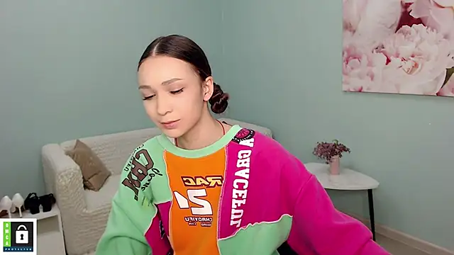 AmyJonas online show from 4, 12, 2025